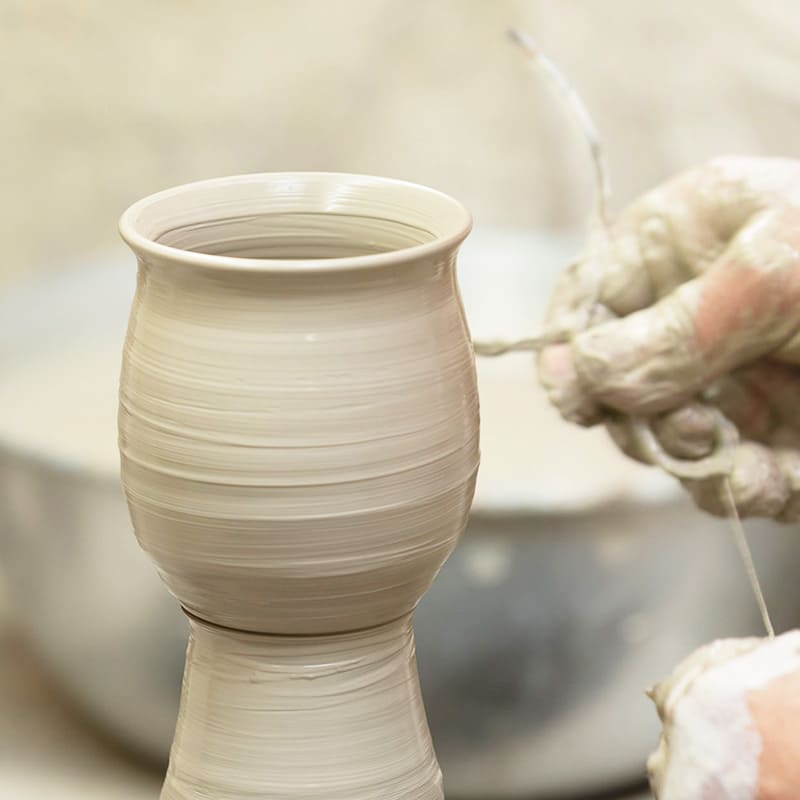 Obori Soma-ware Kyogetsu Pottery/ Shaping a teacup-5
